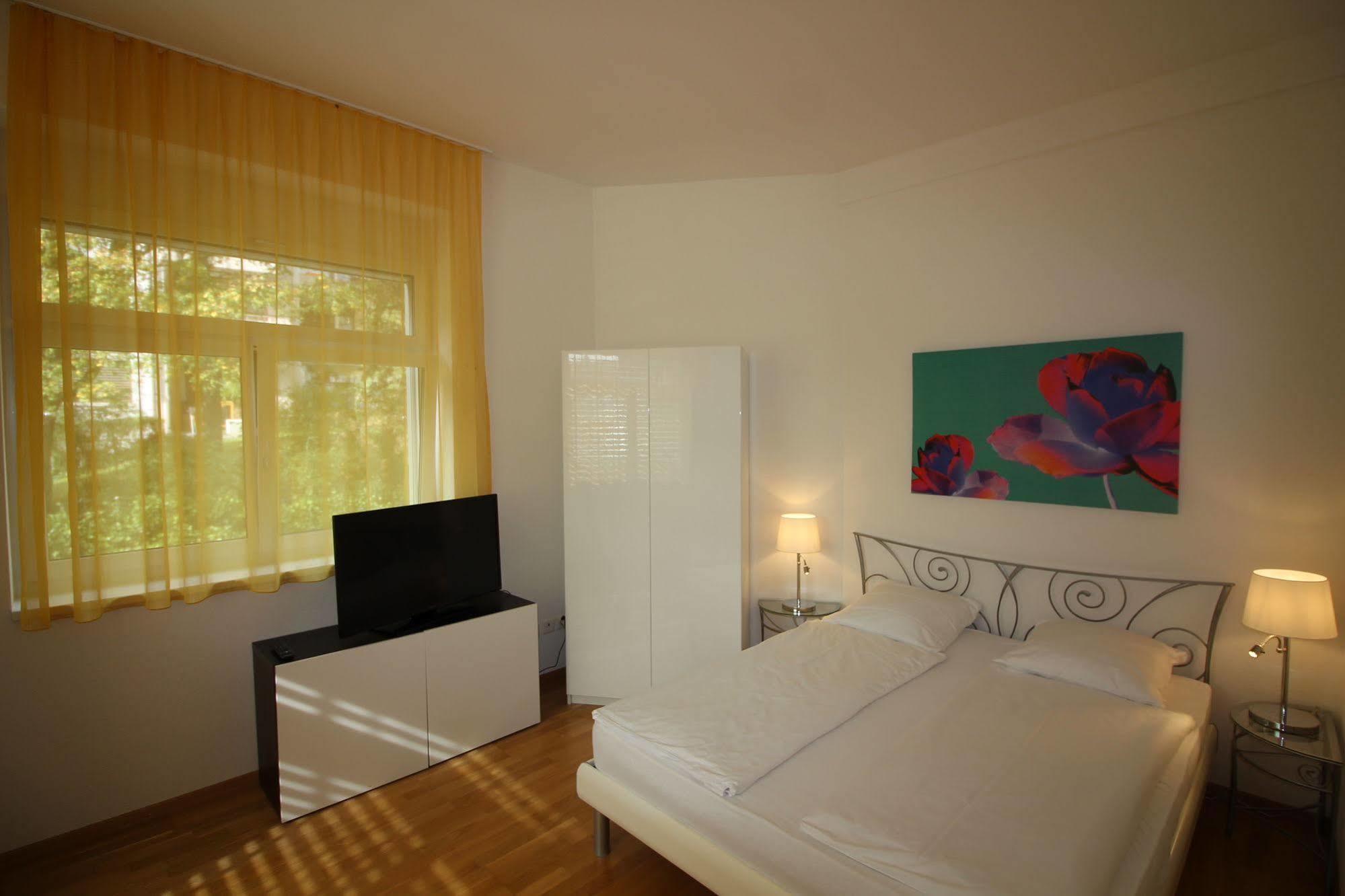 Swiss Star Oerlikon Inn Zurich Luaran gambar